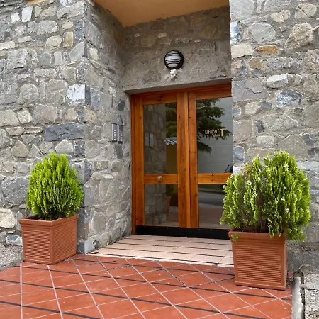 El Falcar Apartment *